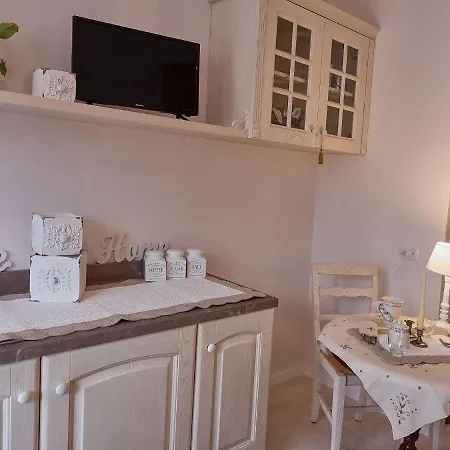 Ave Apartment